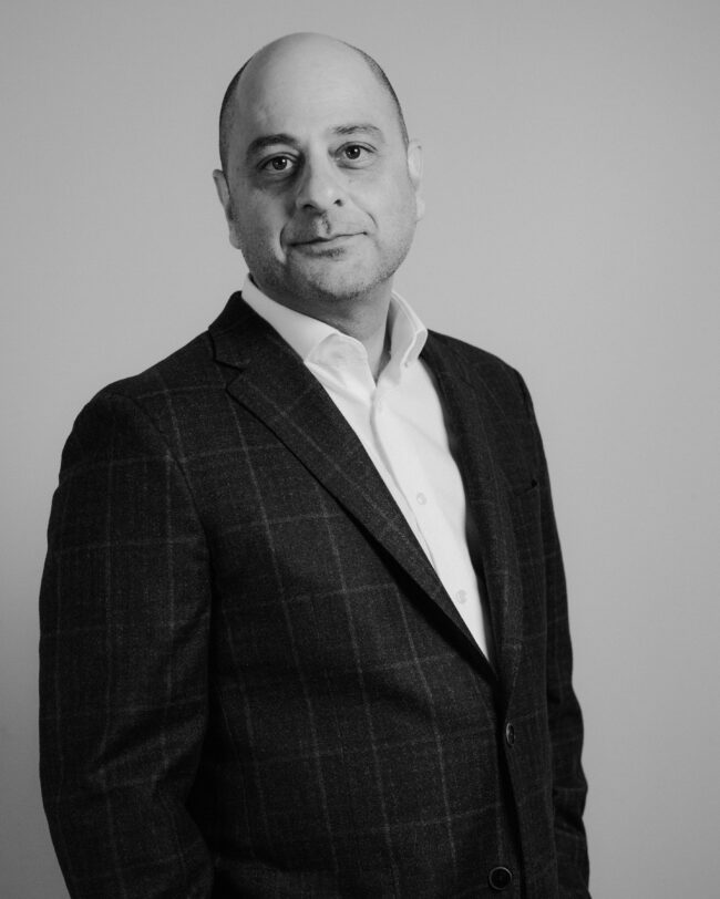 Image of Andrew Suri
